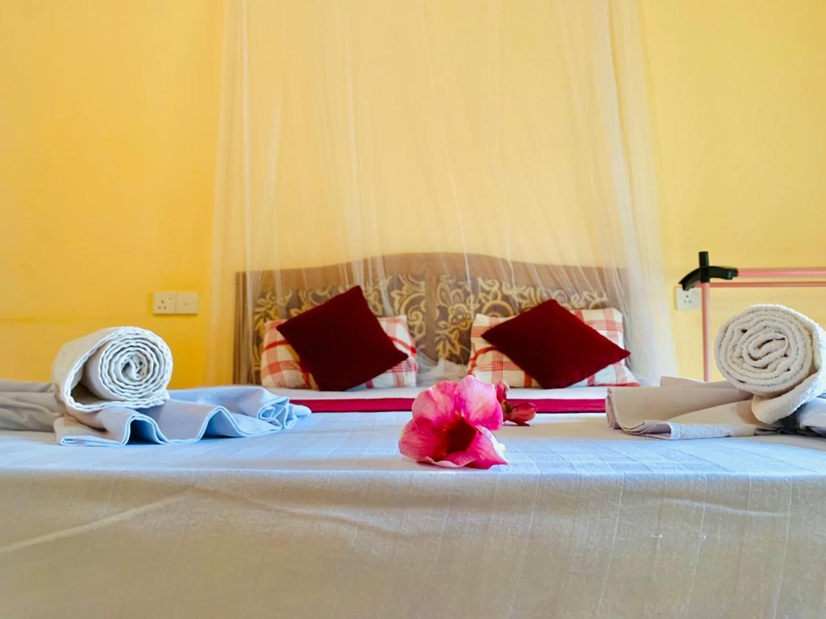 Green Hut Nature Resort Сигирия Екстериор снимка