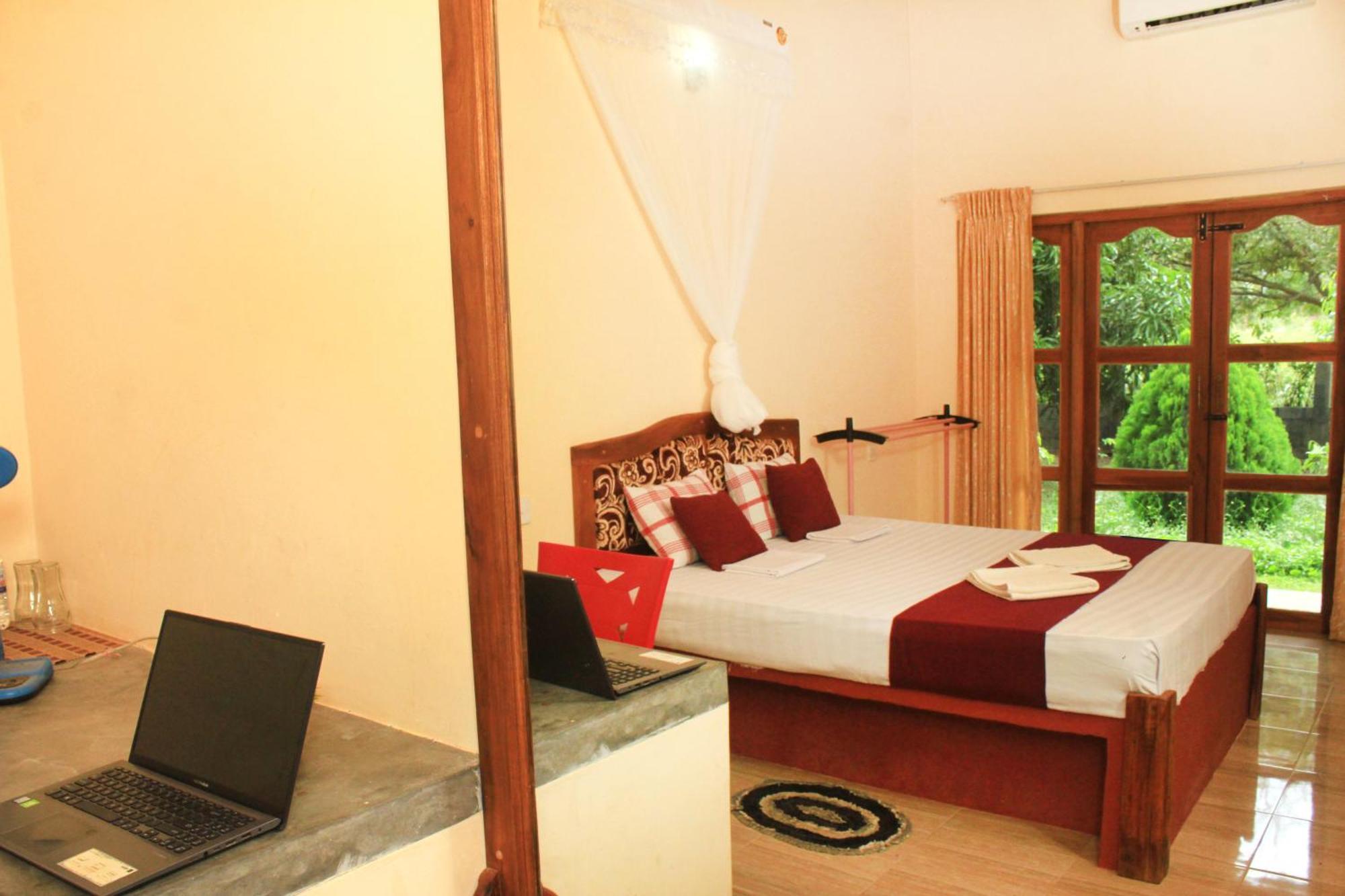 Green Hut Nature Resort Сигирия Екстериор снимка