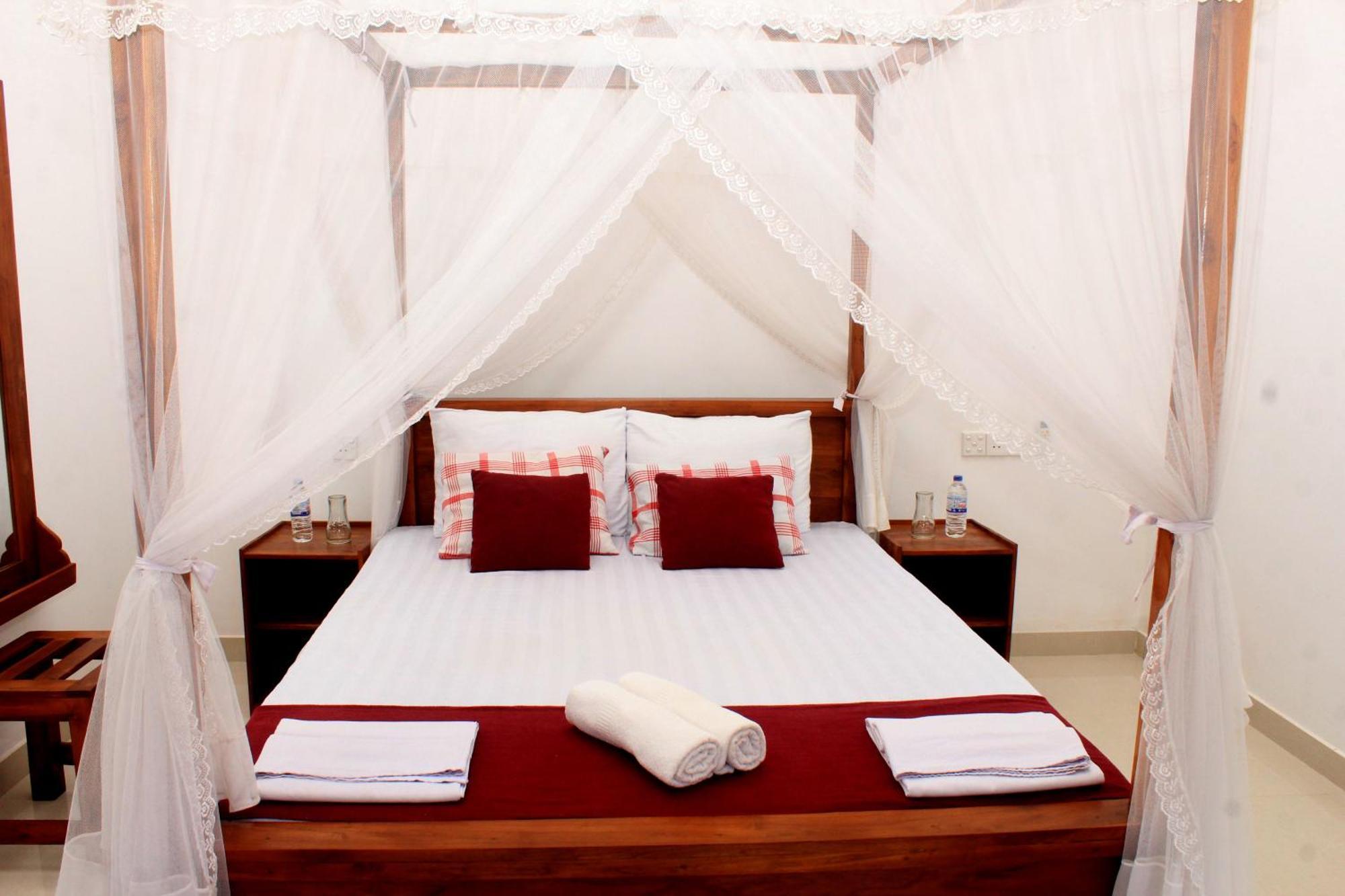 Green Hut Nature Resort Сигирия Екстериор снимка
