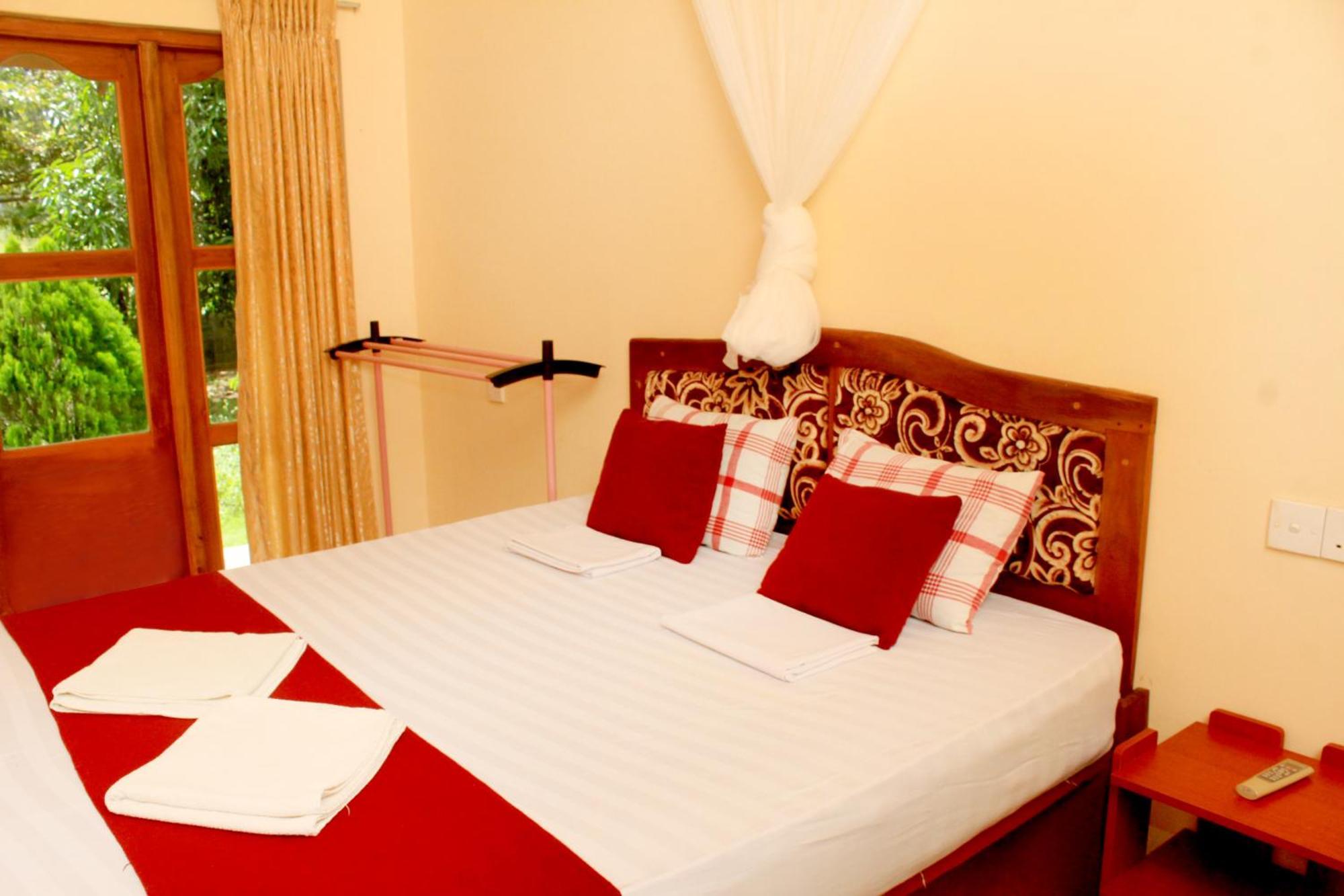 Green Hut Nature Resort Сигирия Екстериор снимка